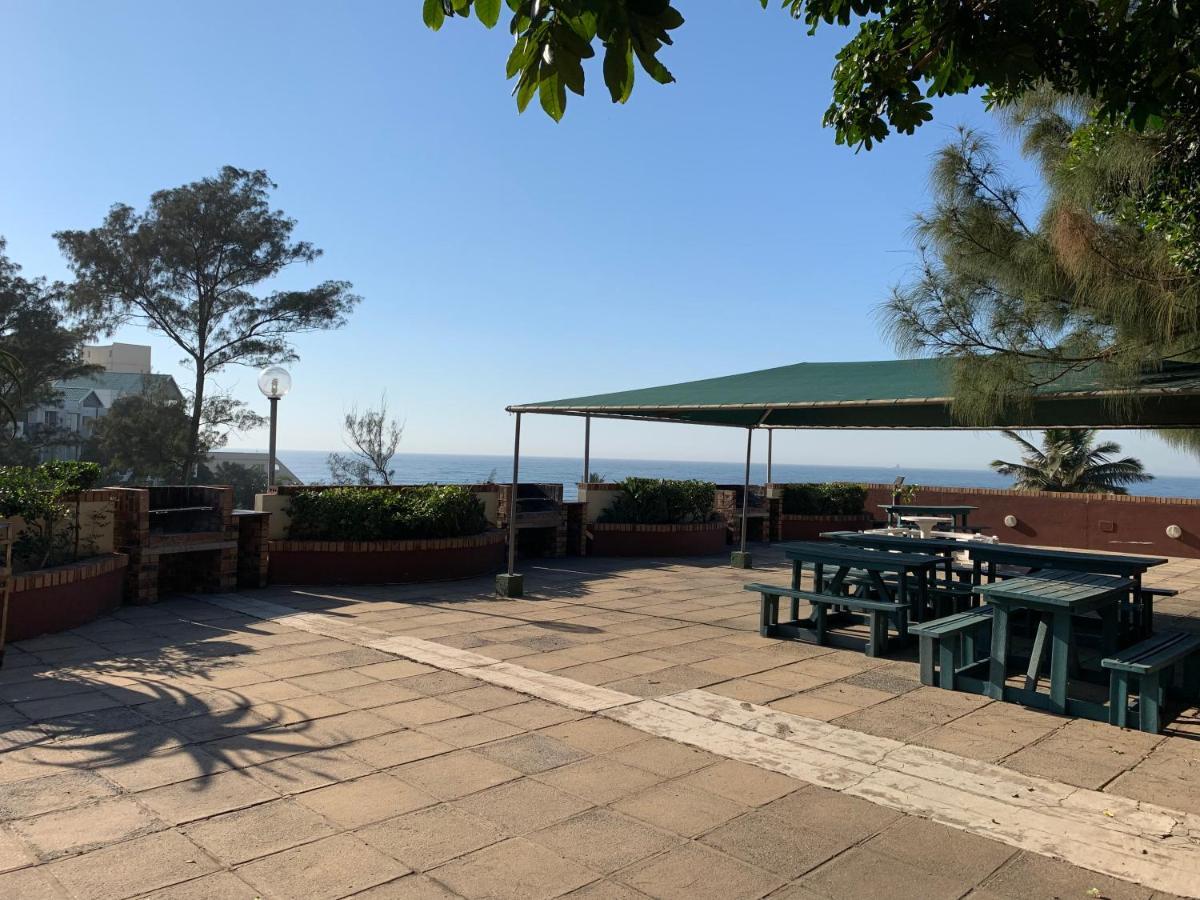 Umdloti Holiday Resort Apartments Buitenkant foto